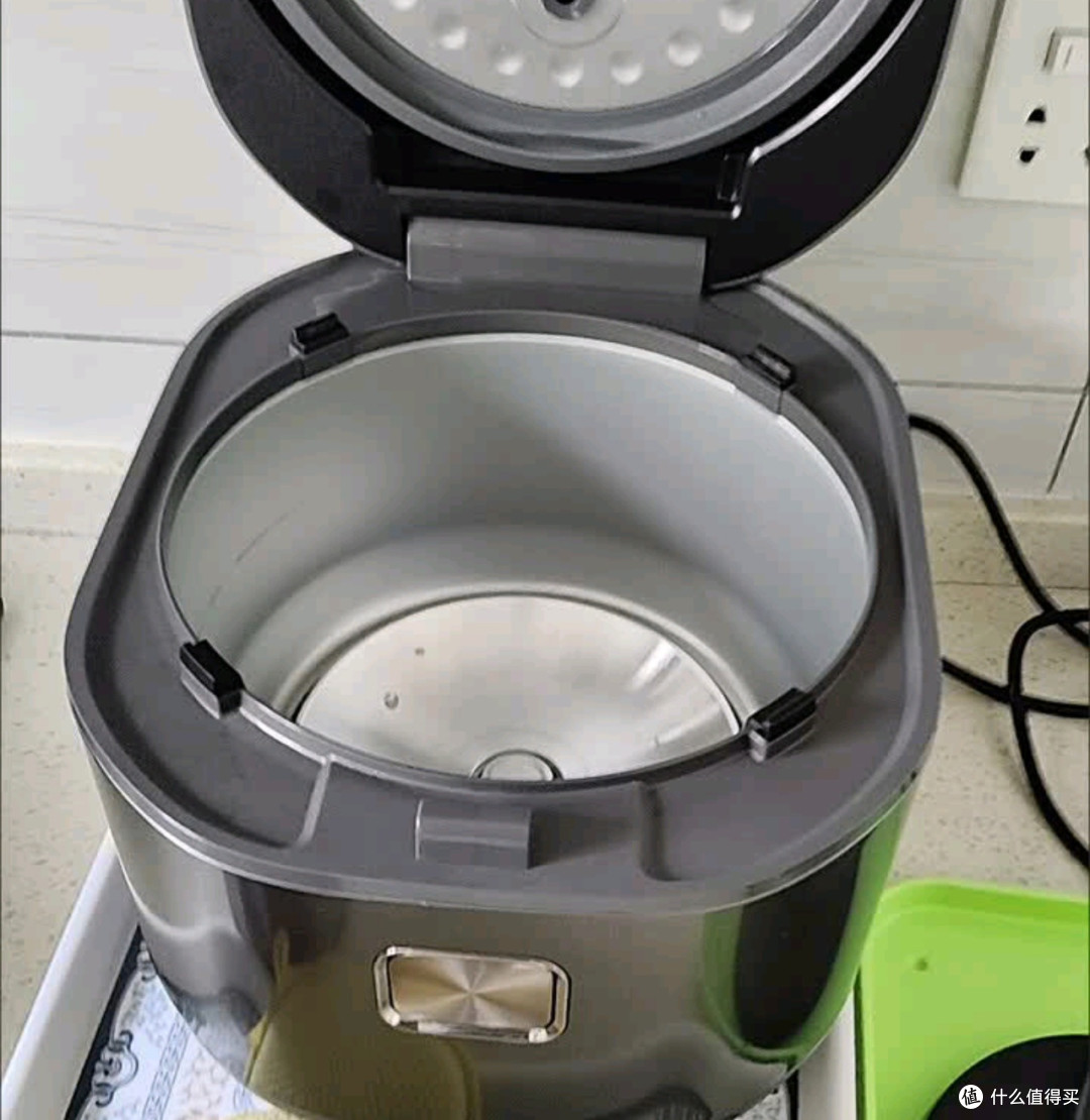 苏泊尔3升小电饭煲,煮饭香不粘
