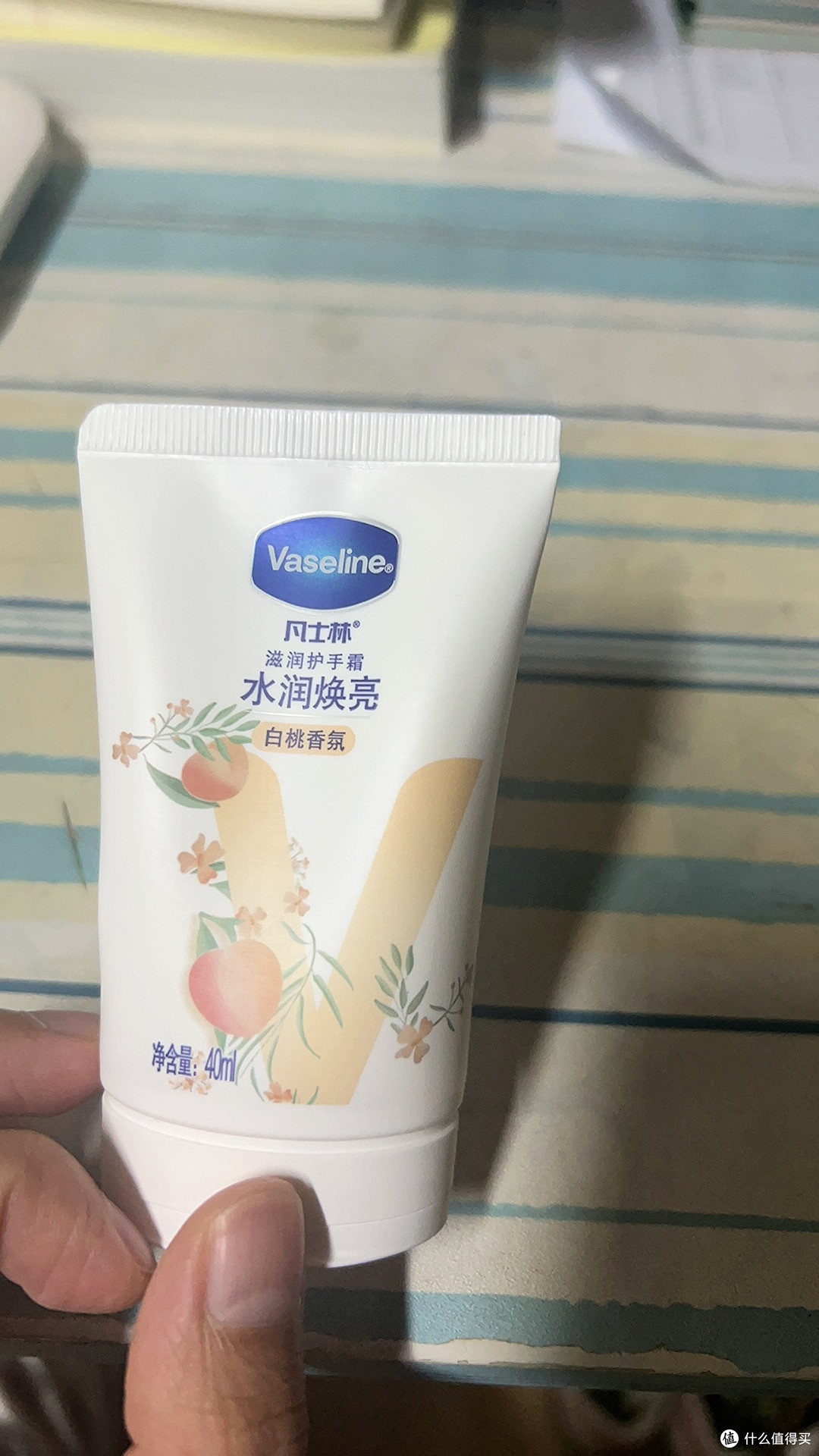 这支白桃乌龙护手霜,嫩手堪比剥壳鸡蛋