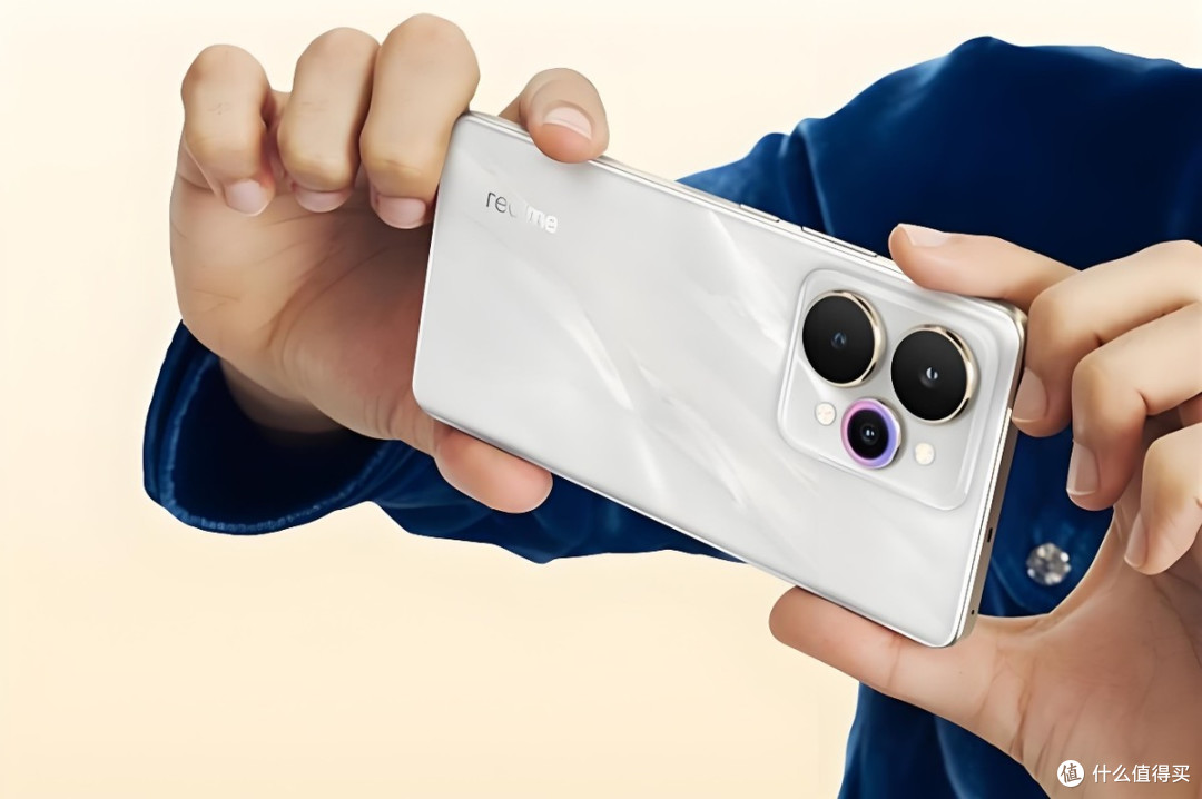7000mAh+IP69级防水！1575元搅局千元机！让友商坐不住了