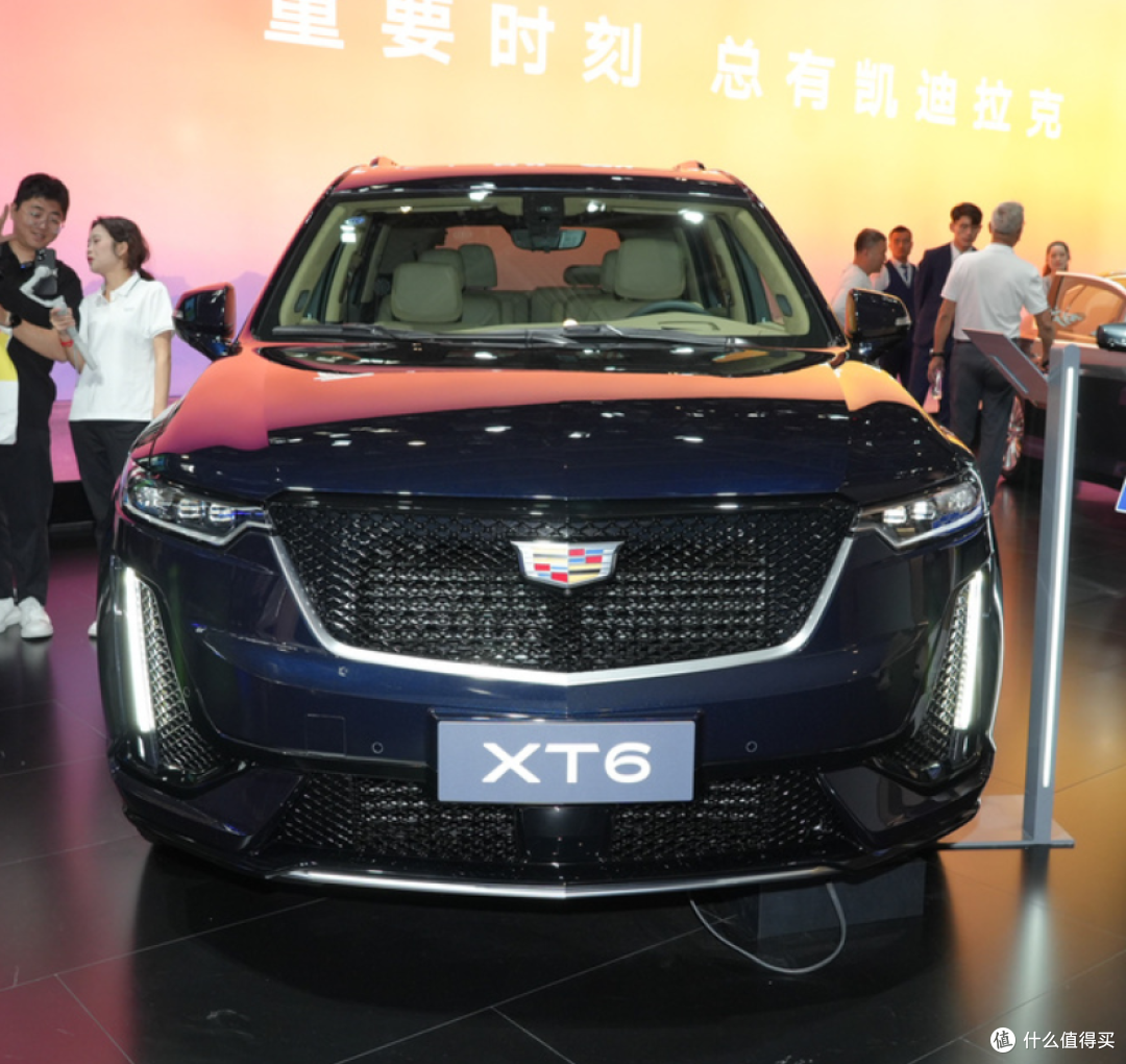 凯迪拉克XT6 豪华中型SUV汽车