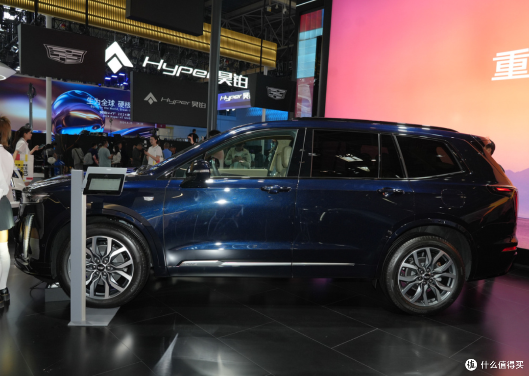 凯迪拉克XT6 豪华中型SUV汽车