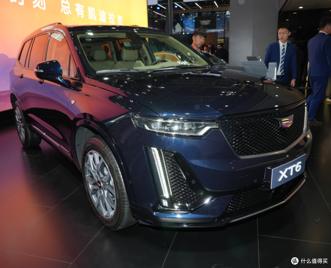 凯迪拉克XT6 豪华中型SUV汽车