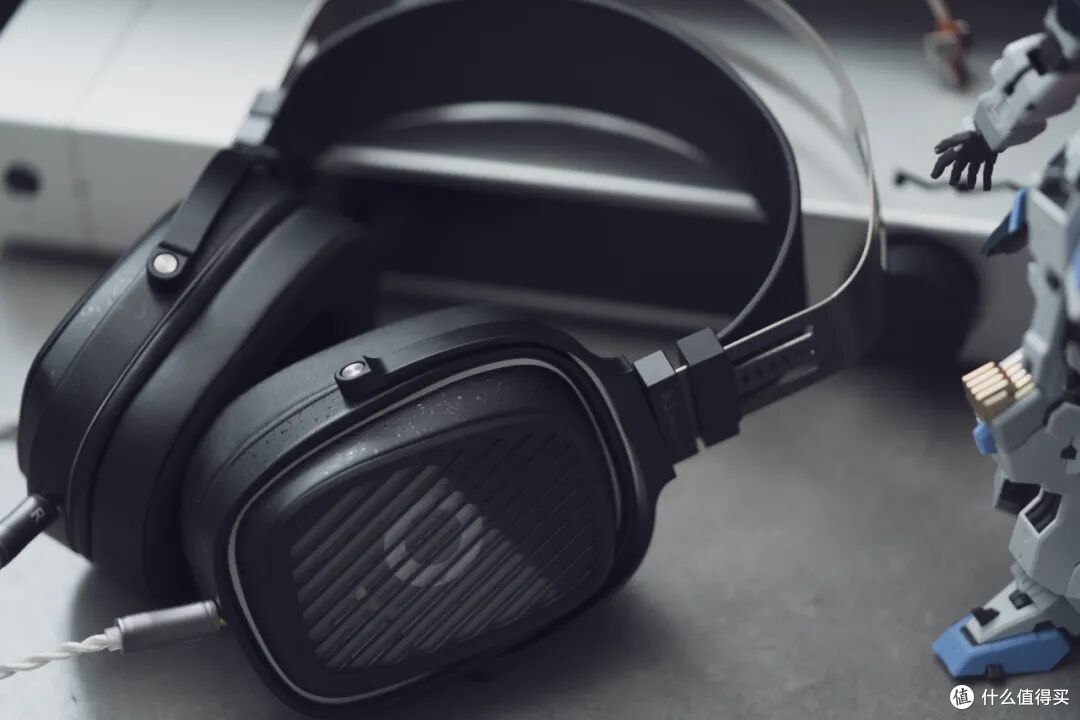 「 挺离谱的 」音色无敌的头戴式动圈|和声力 浪漫派