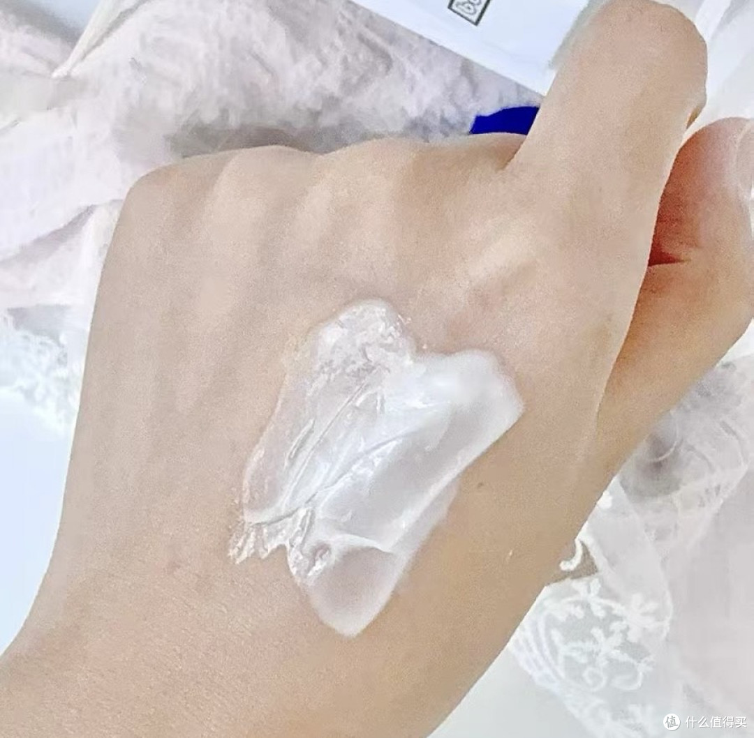 C咖美白淡斑小罐膜:分区护理的精准美学
