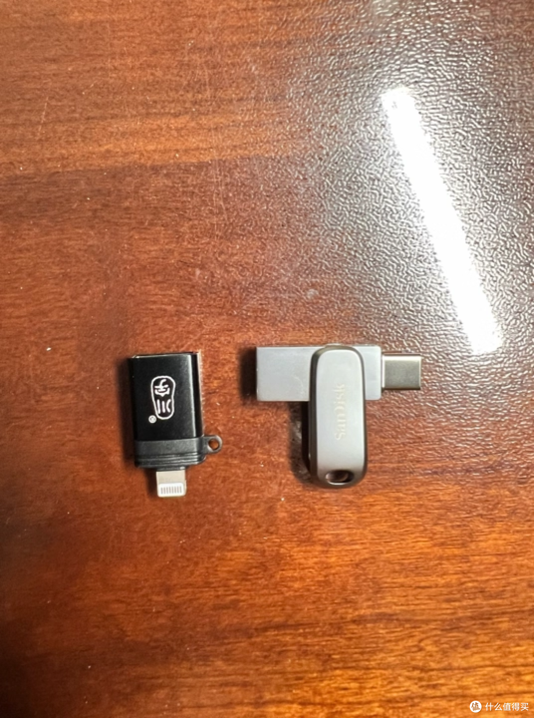 📱闪迪 256G 双接口 U 盘:苹果党办公传文件超顺!