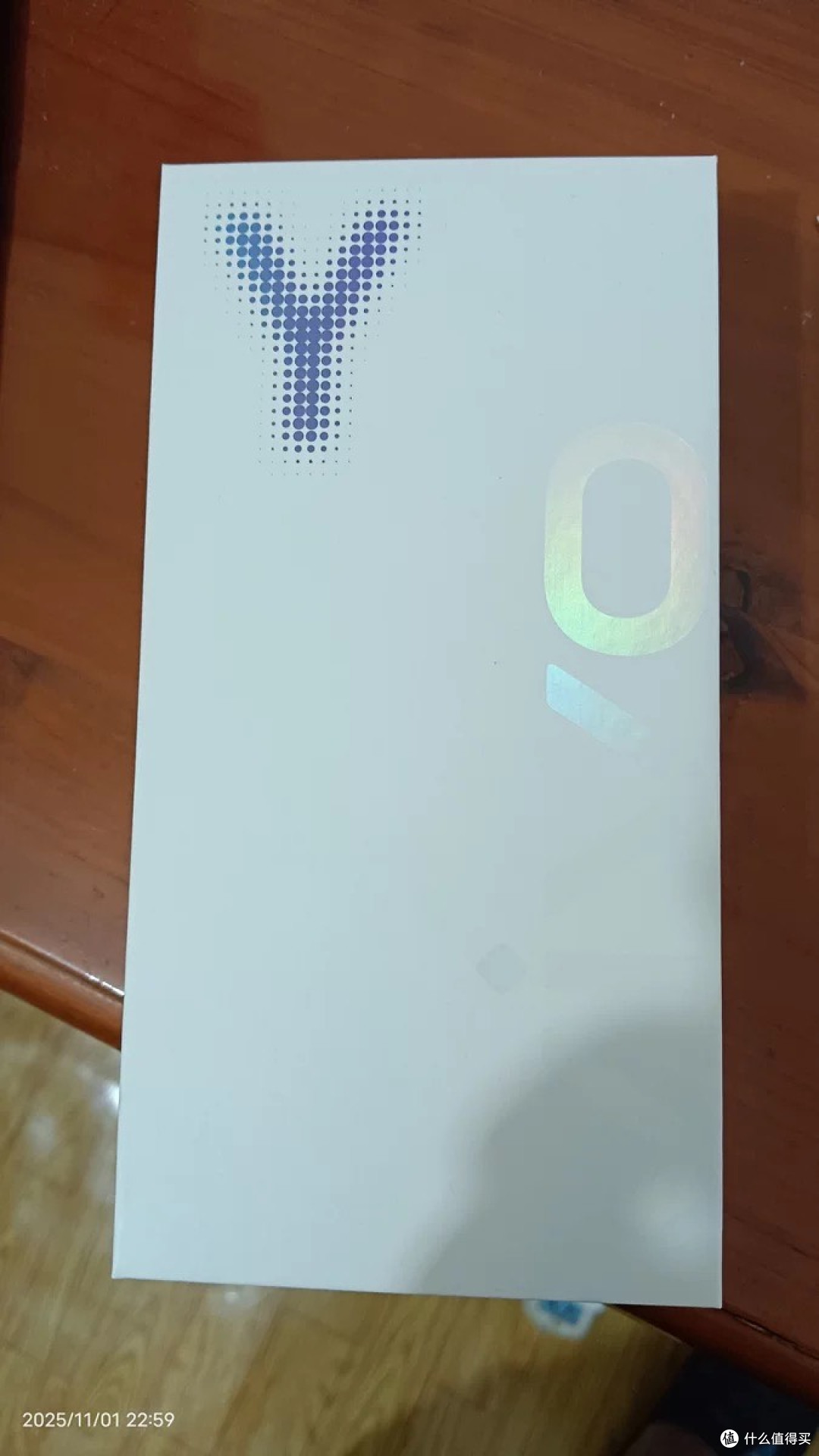 中端机卷王来了！vivo Y500 Pro 2亿像素+7000mAh，1799元卖爆？