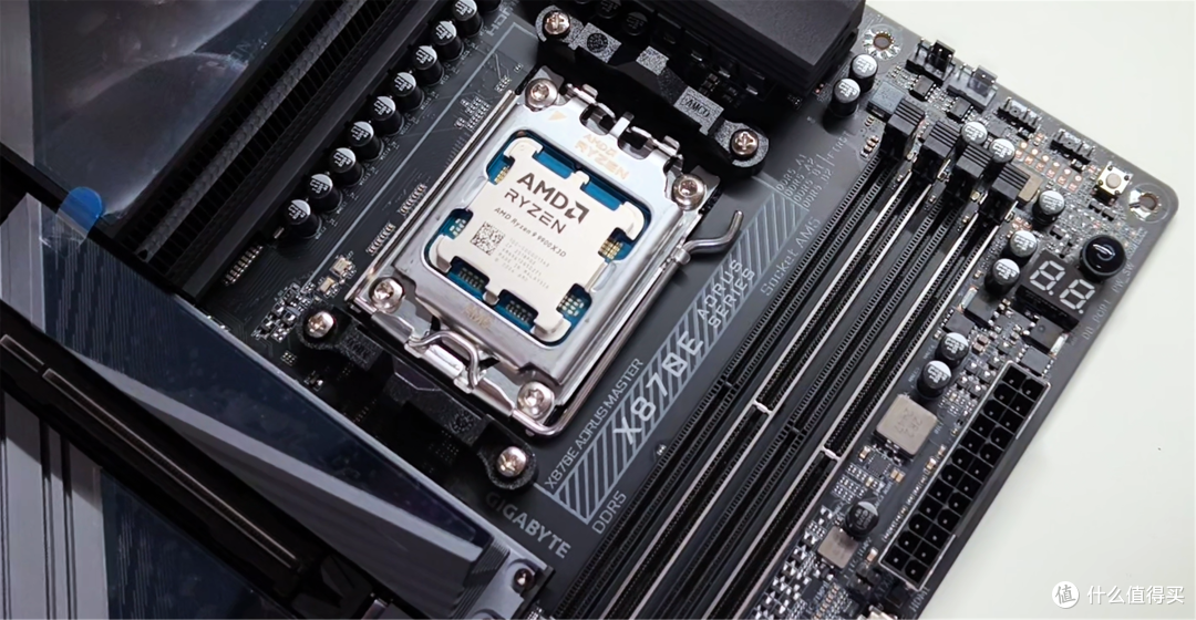 稳稳的一线旗舰主板！技嘉X870E超级雕全面评测：这用料有点感人
