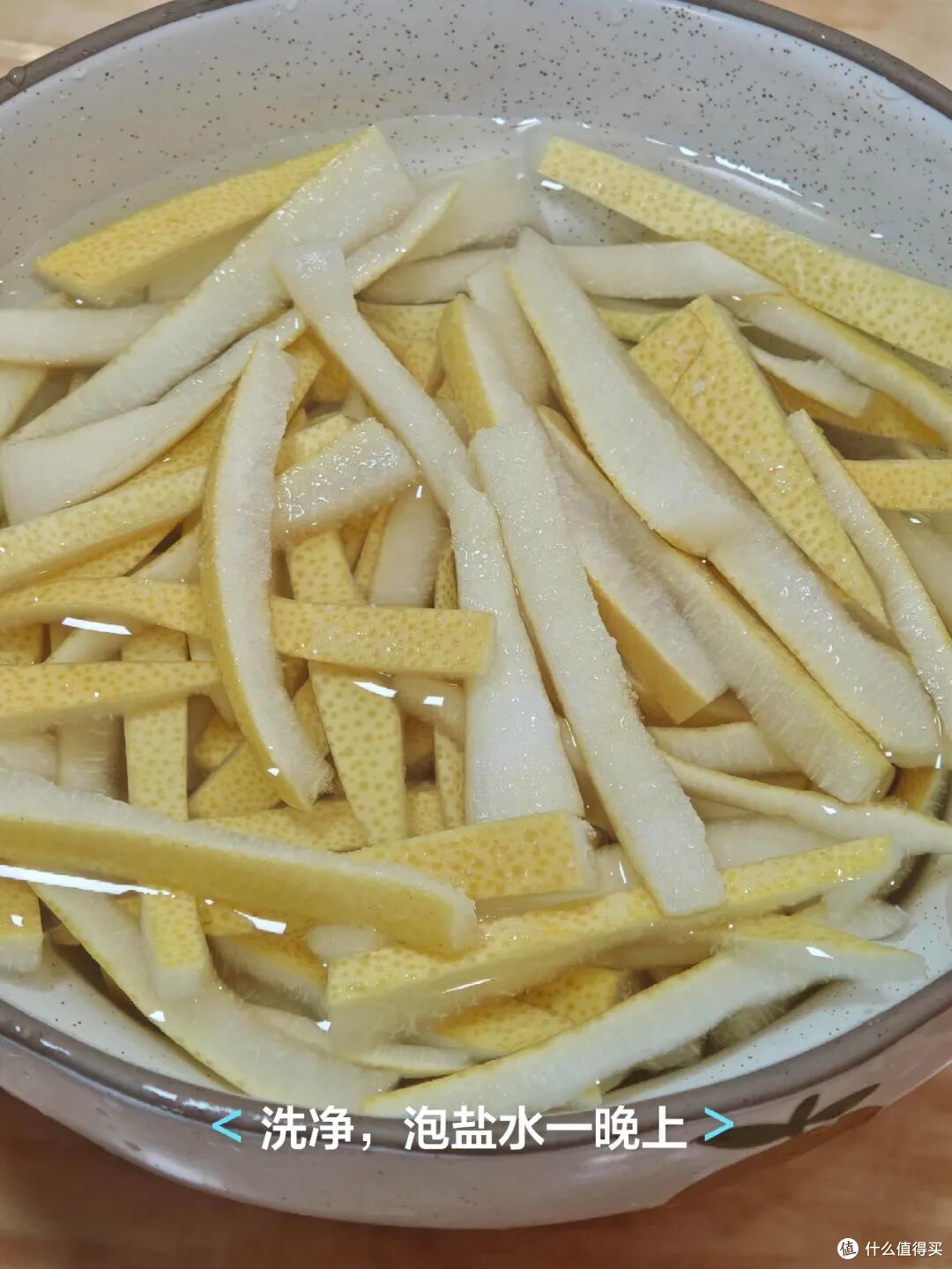 柚子吃完后,不是只能把皮扔掉,看完网友的脑洞,又悄悄捡回来了