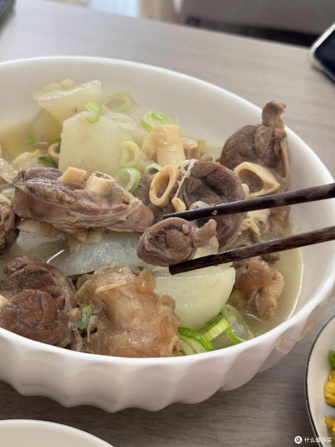 家庭聚餐硬菜！宁夏滩羊小腿 3 种家常做法，零膻味超下饭​