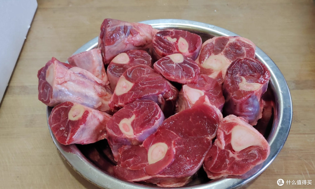 家庭聚餐硬菜！宁夏滩羊小腿 3 种家常做法，零膻味超下饭​