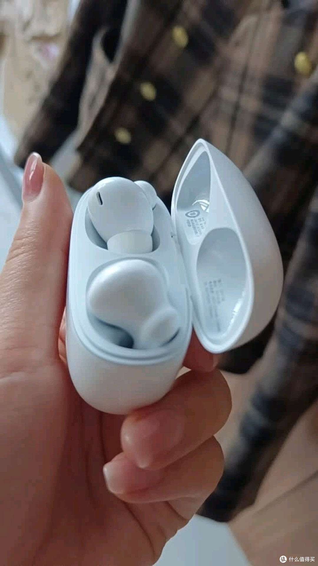 vivo TWS 3e皓白耳机:情人节实用好礼