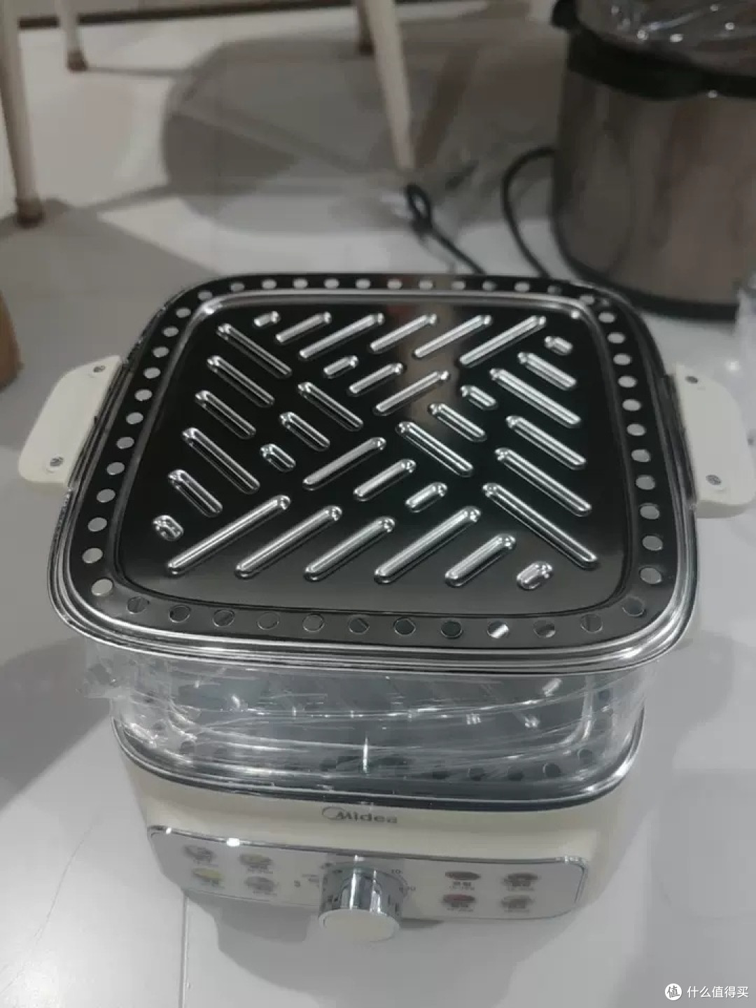 美的三层电蒸锅：多功能厨房助手