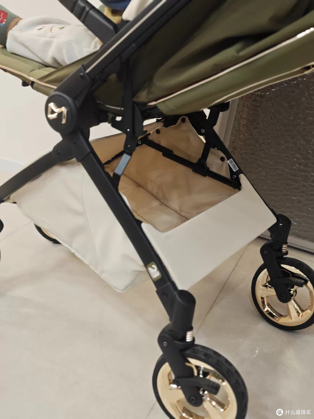 带娃出门不费妈!DearMom罗马假日婴儿推车,轻便避震还能双向推