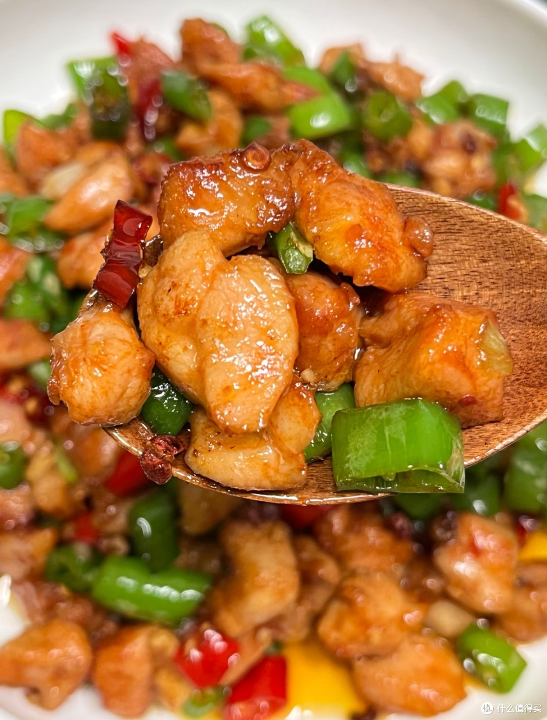 香辣开胃的小炒鸡腿肉，米饭杀手非它莫属