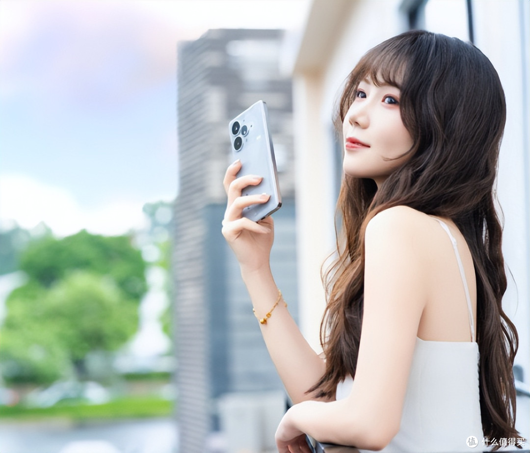 1500元!天玑9400e+7200mAh+IP69,这手机有点强