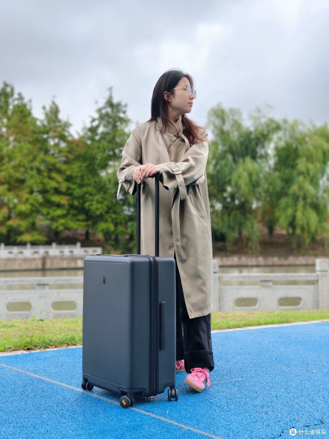 地平线8号Trunk 24英寸旅行箱评测:3:7箱体分割关键很能装也不贵