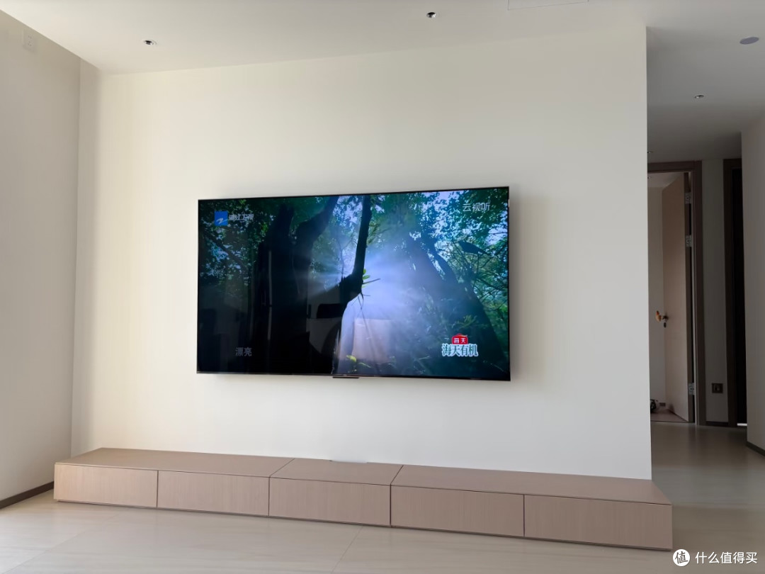客厅秒变私人影院!TCL P11K 75英寸