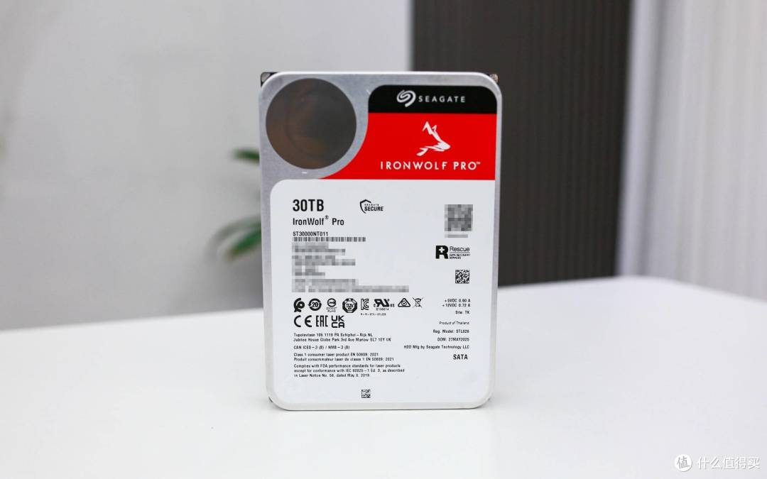 CMR到HAMR:绿联DH4300 Plus+希捷酷狼Pro 30TB的私有云AI体验