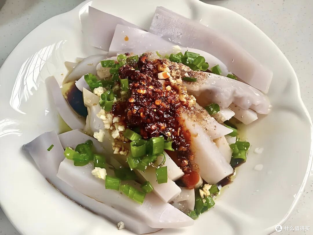 清爽解腻！贵州荞凉粉，藏在市井里的酸辣风味
