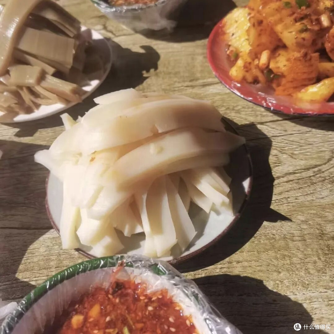 清爽解腻！贵州荞凉粉，藏在市井里的酸辣风味