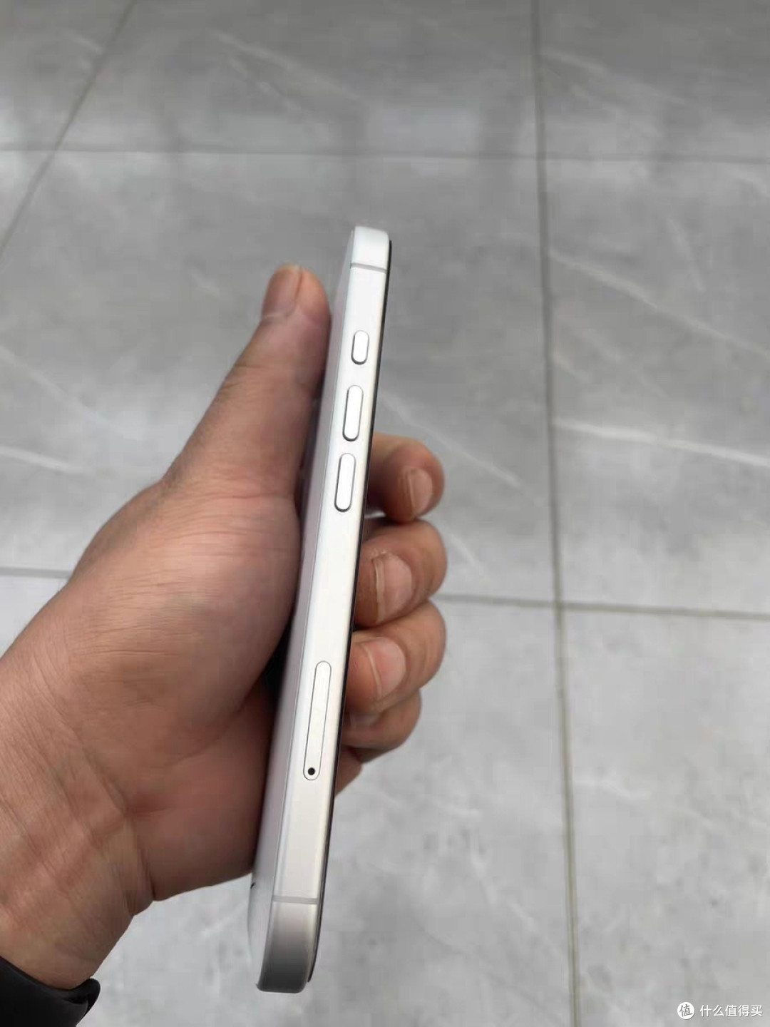 苹果新款iPhone系列(包括iPhone 16/17系列)在性能