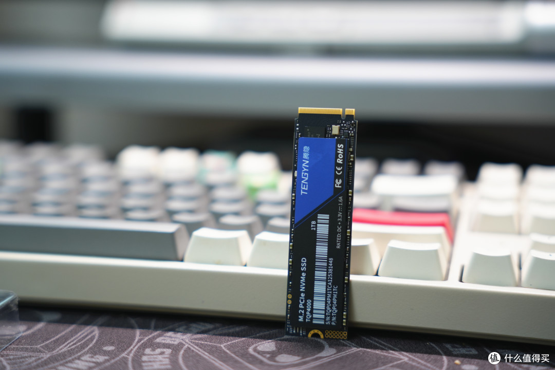 这是我用过速度最快的硬盘,纯国产打造,读取速度7.3GB/s