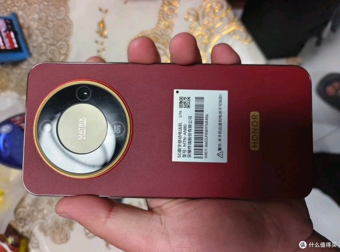 华为Mate70 Pro 2025款：旗舰性能与防护