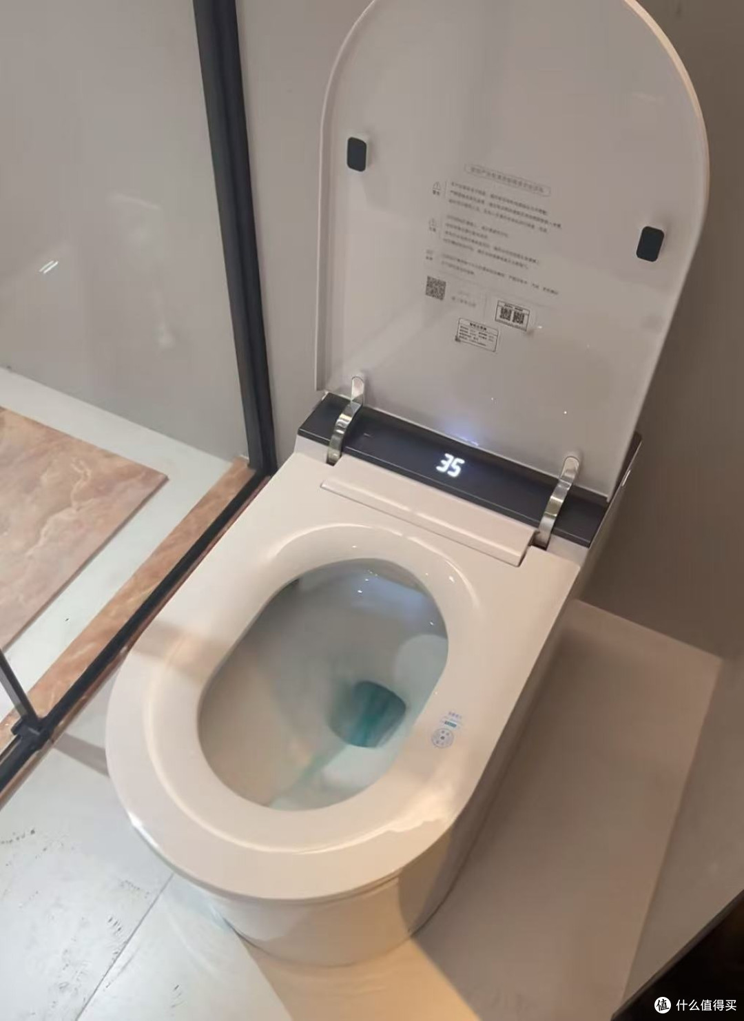 智能马桶提升如厕舒适度