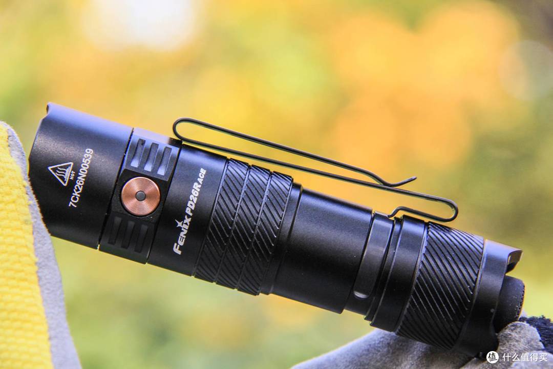 自定义ACE级的全新用光体验：FENIX PD26R ACE