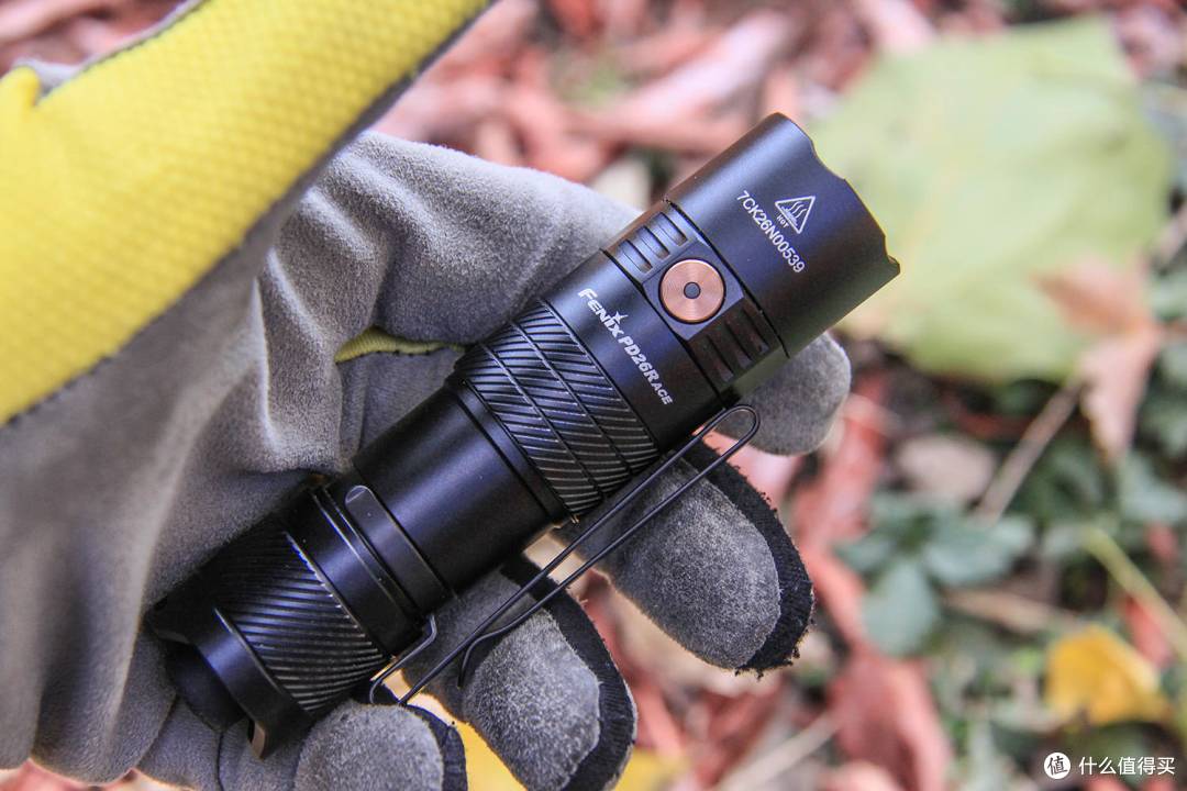 自定义ACE级的全新用光体验：FENIX PD26R ACE