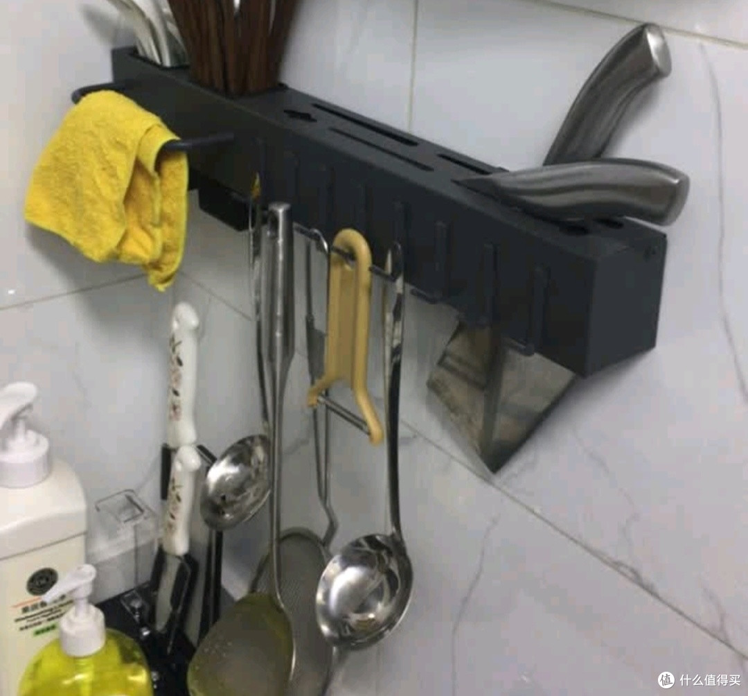 京严挂架整合厨房工具空间