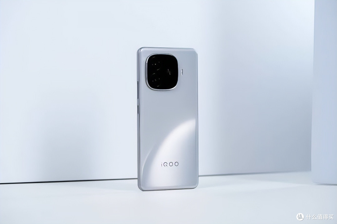 1139元逆天配置!vivo iQOO Z9 千元机市场“卷疯”了!