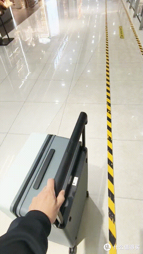 旅游党福音!地平线8号大旅行家行李箱,扩容收纳,出行更从容