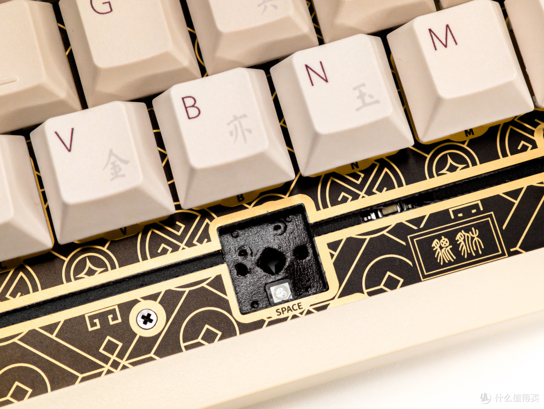 SKN貔貅4.0Ultra8K键盘深度体验：办公室，实现“静音摸鱼”自由_键盘_什么值得买