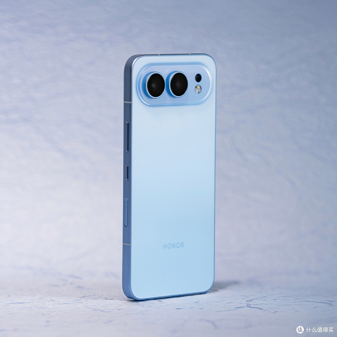 8000mAh+骁龙8至尊版+潜望镜,定价3399元起,荣耀新机有点强啊