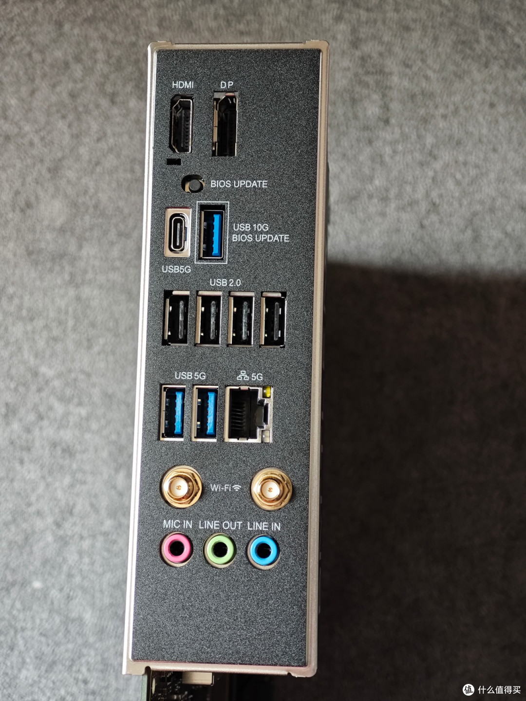 加量不加价的AMD装机好选择:七彩虹B850M超级黑刃主板评测