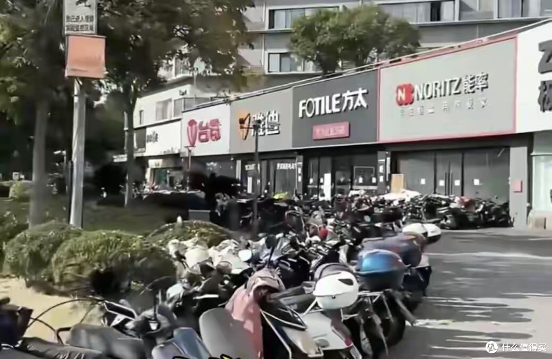 新国标落地,大批电动车门店突然关门!经销商的4个“生死难题”