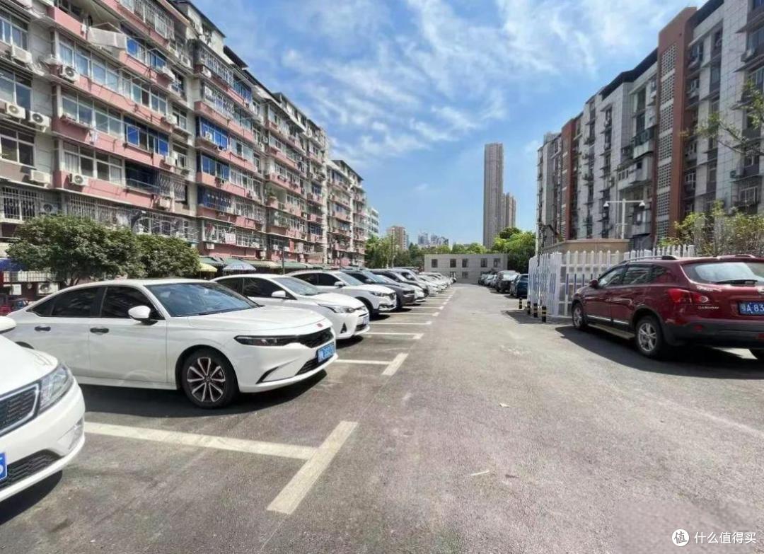 老旧小区被“疯抢”?只因住建部定调了,将有近亿人受益!