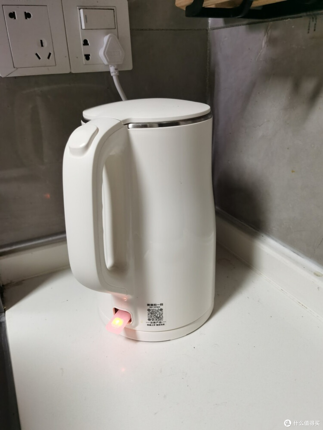 苏泊尔电热水壶:家庭烧水的贴心选择