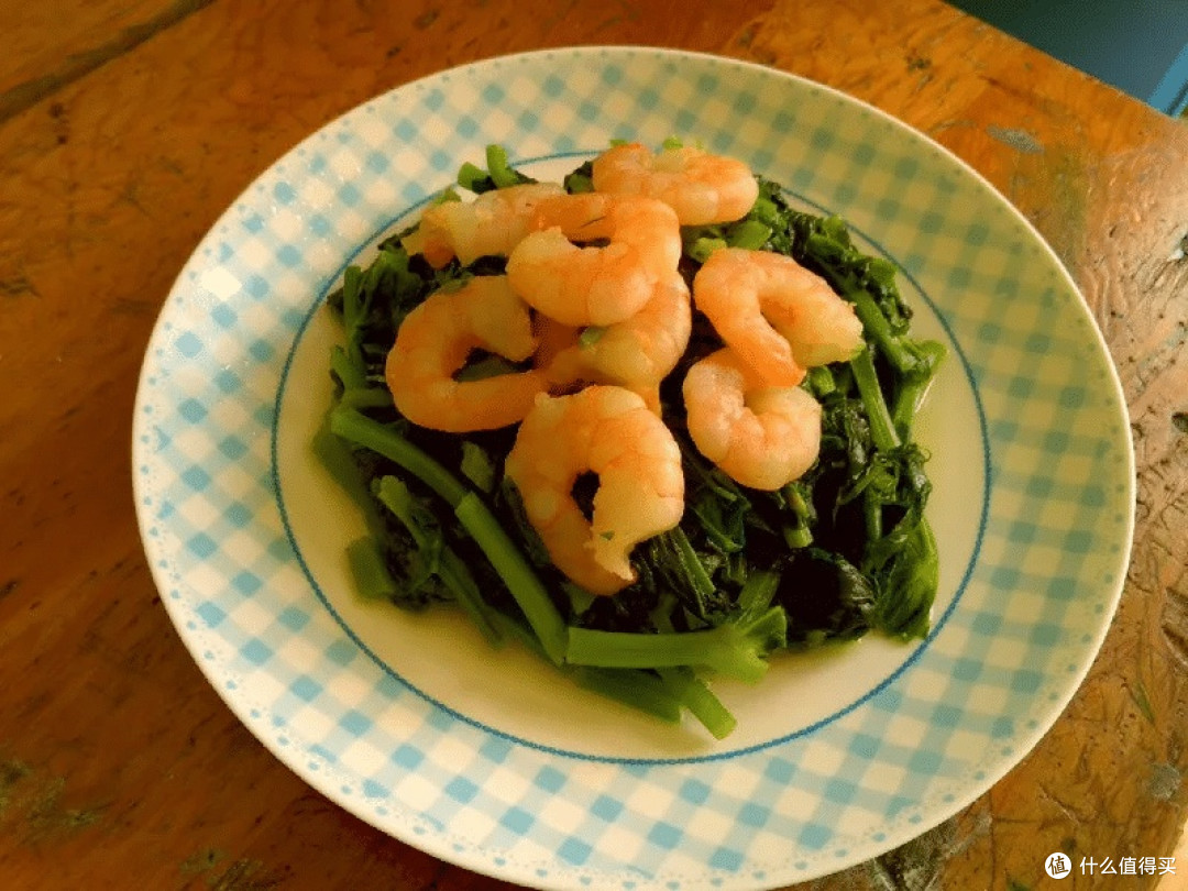 美食大赏,豌豆苗炒虾仁等四道菜