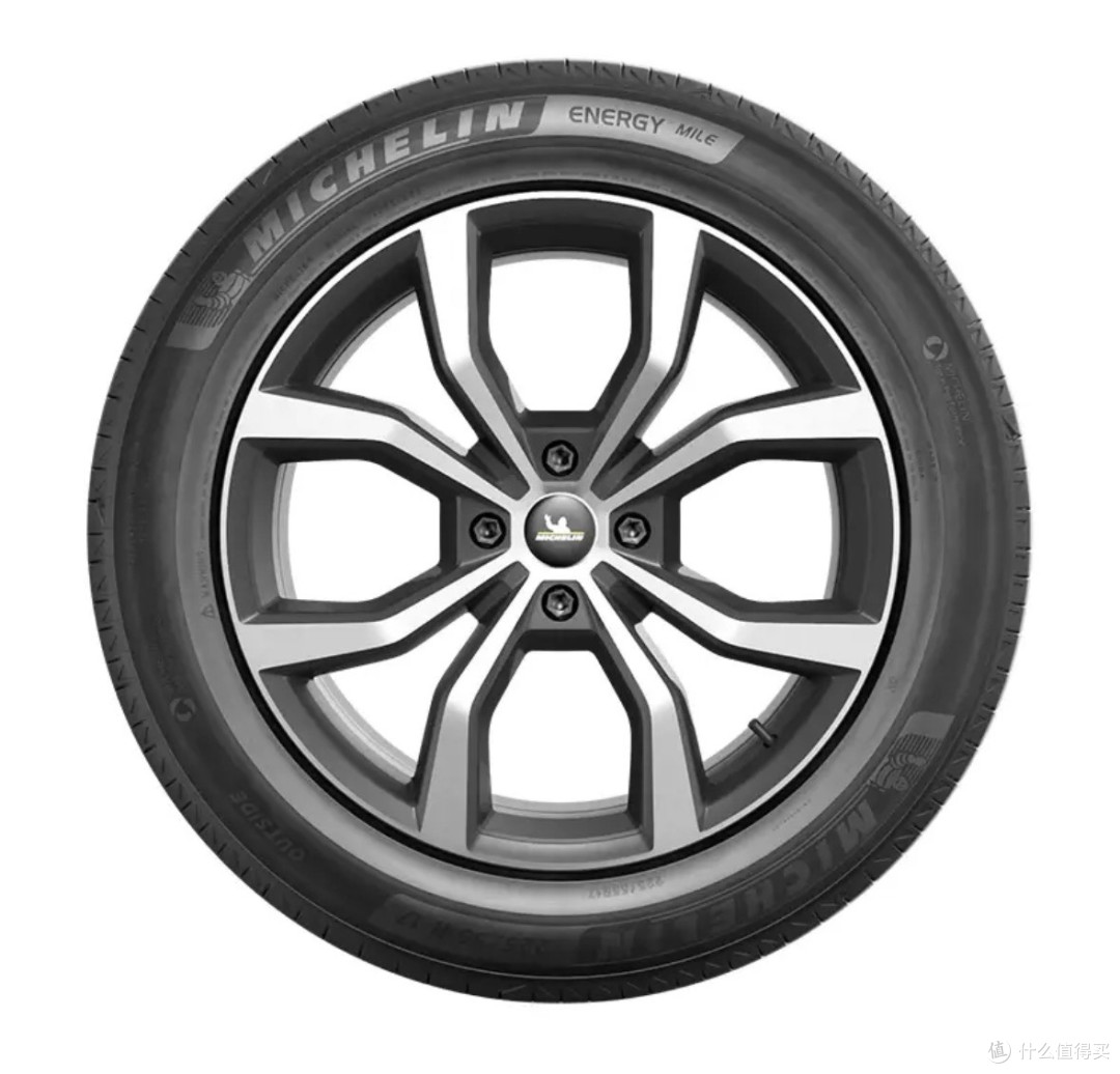 米其林耐越225/50R17，为奔驰/凌度/A4L铸牢实用主义底盘