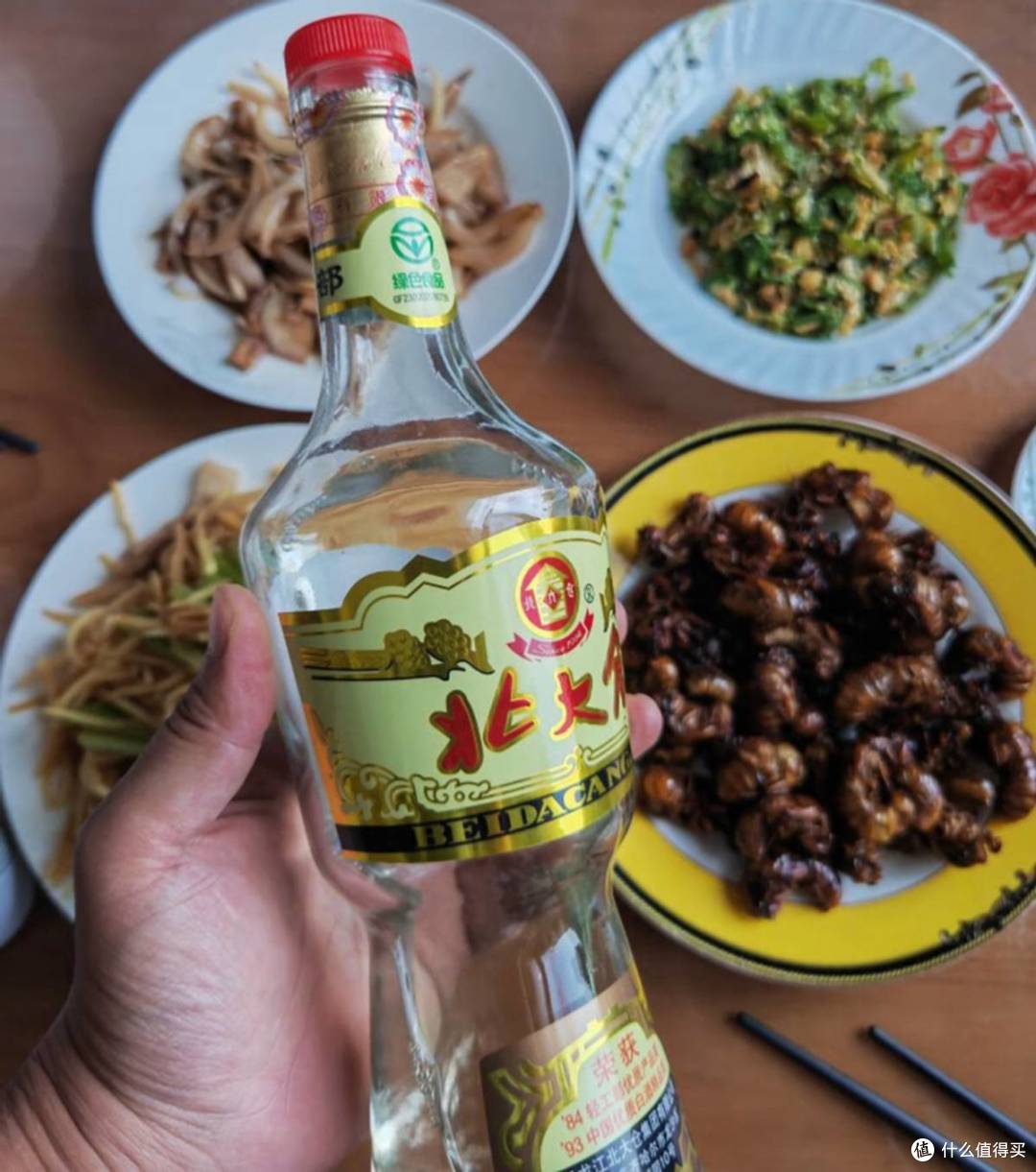 因酒瓶简陋被嫌弃的6款“光瓶酒”,便宜又好喝,有你家乡的酒吗