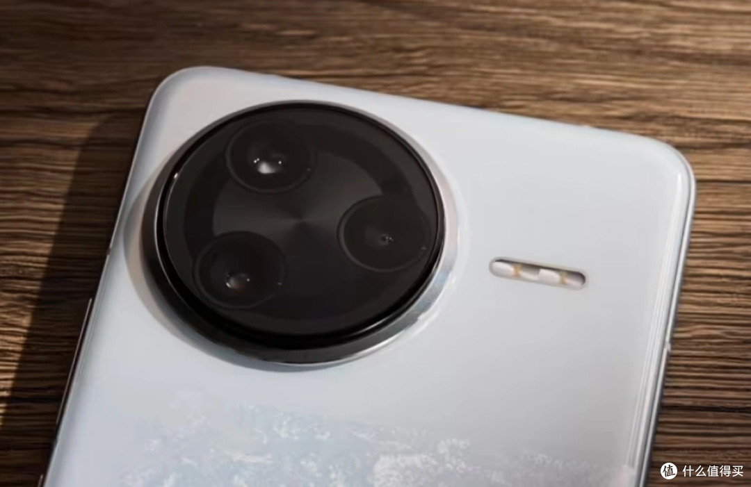 小米新一代“销量王”,从3199元降至2429元,16GB+512GB+6550mAh