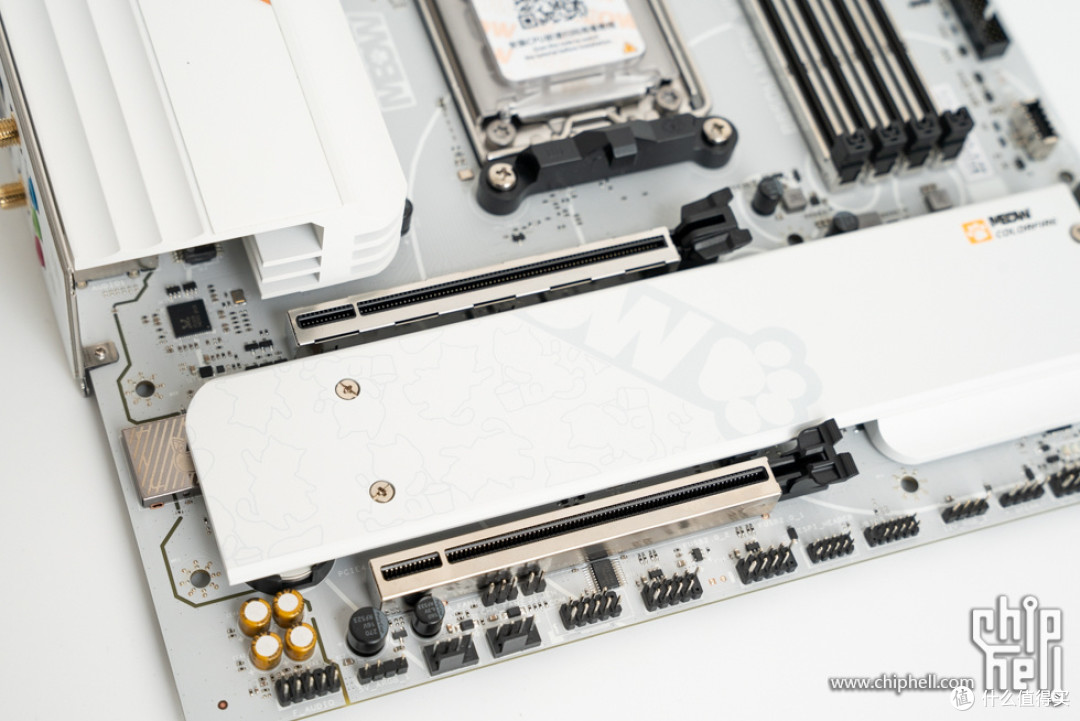 实用型游戏主机，追风者 XT M3 + 七彩虹 橘猫 B850M 装机