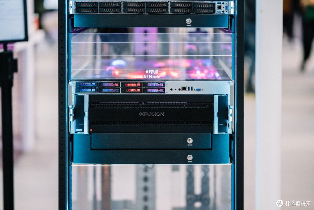 直击2025英特尔技术创新与产业生态大会:AI加速进化,新征程雄起