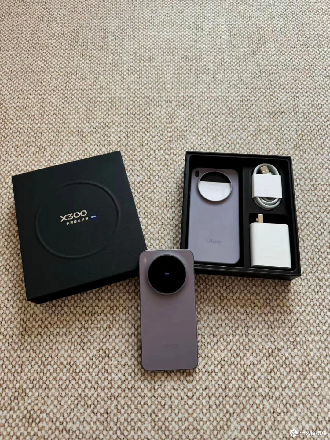 vivo X300开箱实况,颜值与实力双在线