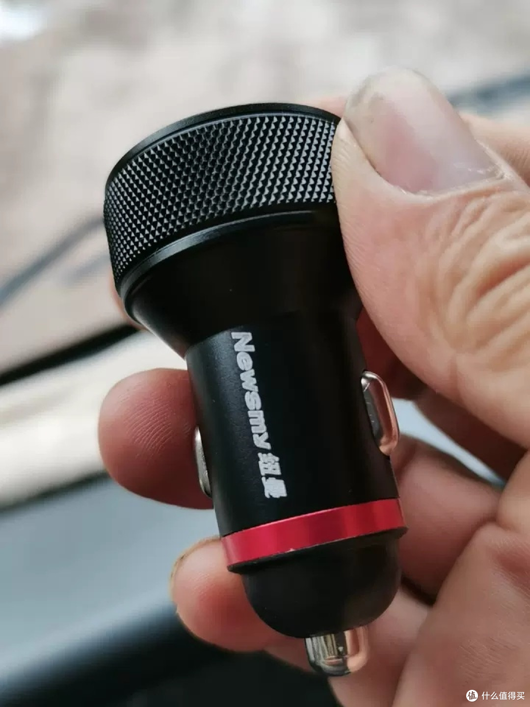 纽曼100W车载充电器实用分享