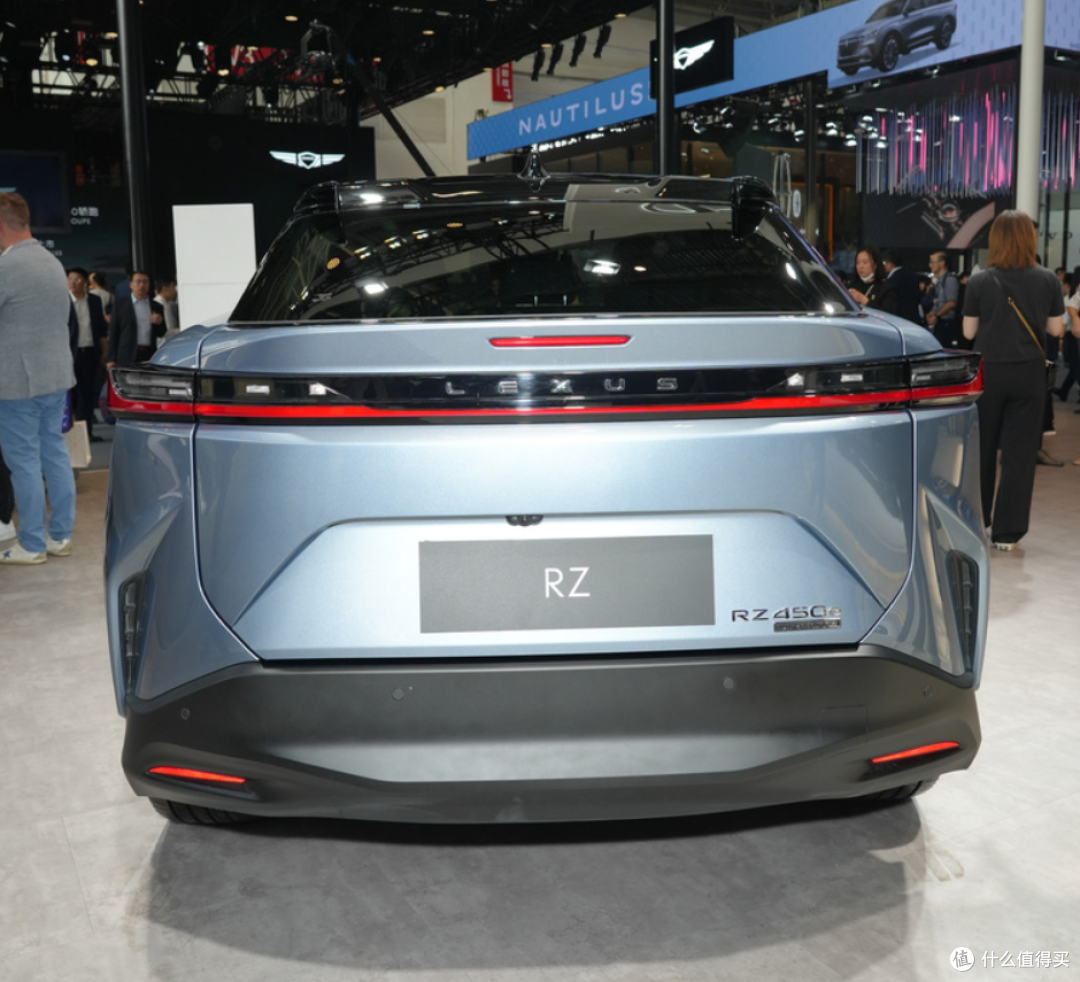 雷克萨斯RZ纯电SUV深度解析:日系豪华电车的突围之道
