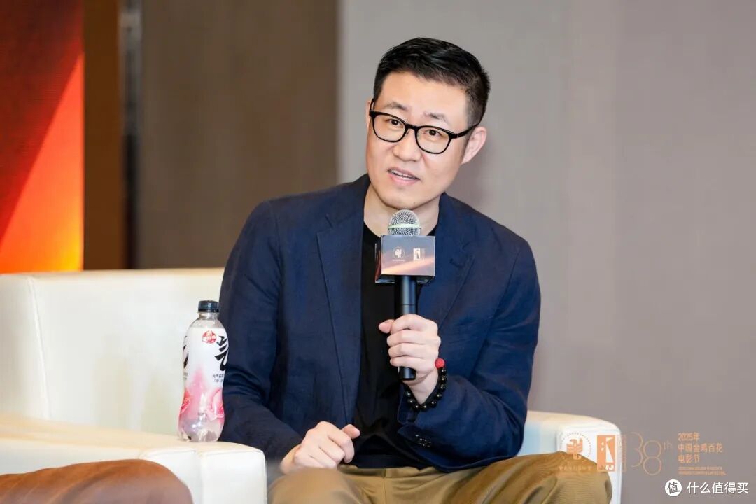 电影人超大规模“头脑风暴”,在金鸡思考中国电影下一步该怎么走