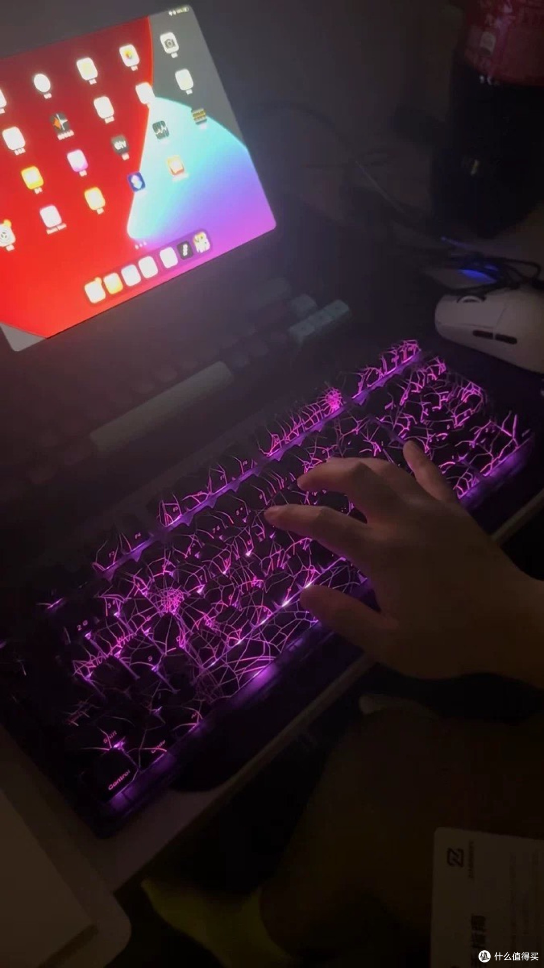 静音党狂喜!佐赫ZH980,深夜激战不扰人